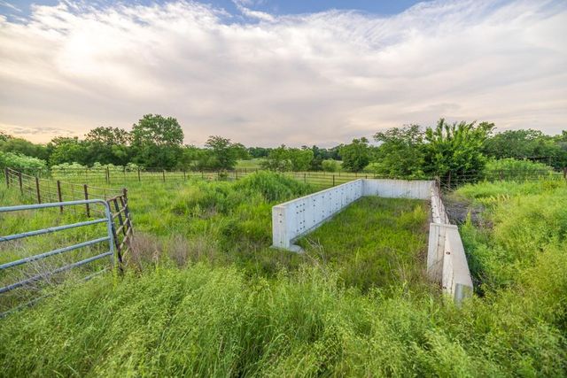 570 SE PP Highway, Leeton, MO 64761