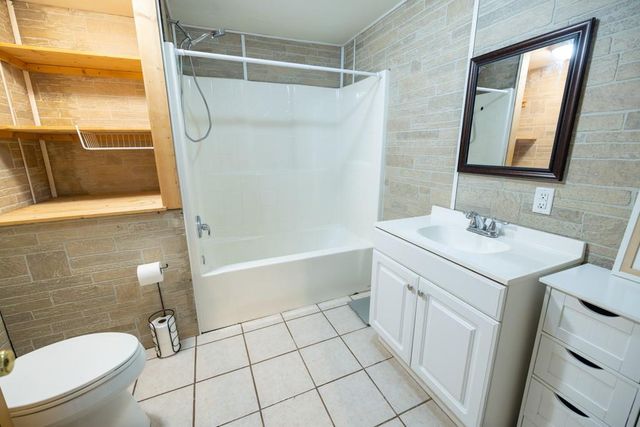 570 SE PP Highway, Leeton, MO 64761