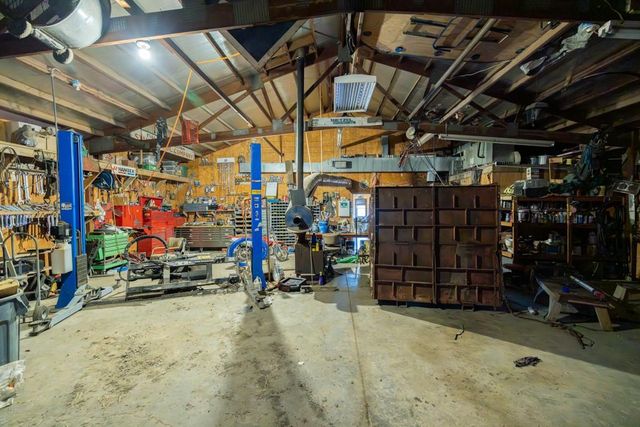 570 SE PP Highway, Leeton, MO 64761