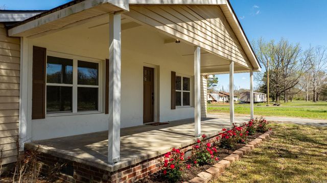 910 Carson Bridge, Lonoke, AR 72086