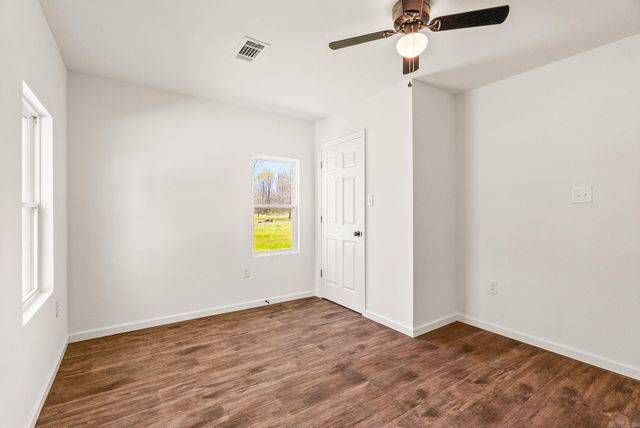 910 Carson Bridge, Lonoke, AR 72086