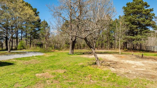 910 Carson Bridge, Lonoke, AR 72086