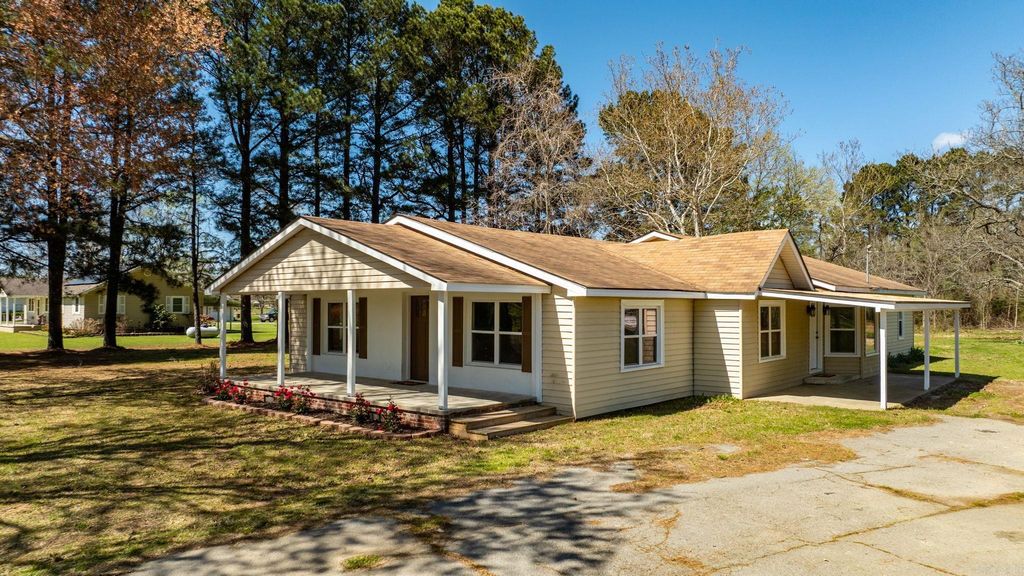 910 Carson Bridge, Lonoke, AR 72086