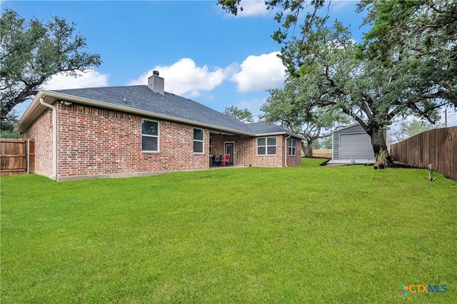 1601 Badger Lane, Lampasas, TX 76550