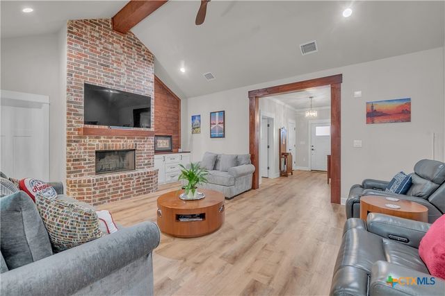 1601 Badger Lane, Lampasas, TX 76550