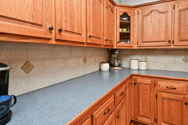 680 E Trakel Place, Springfield, MO 65810