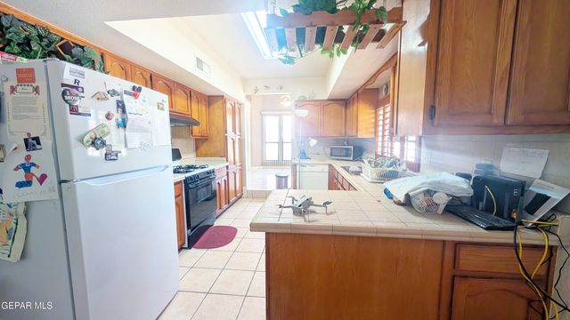 11632 BOBBY FULLER Drive, El Paso, TX 79936