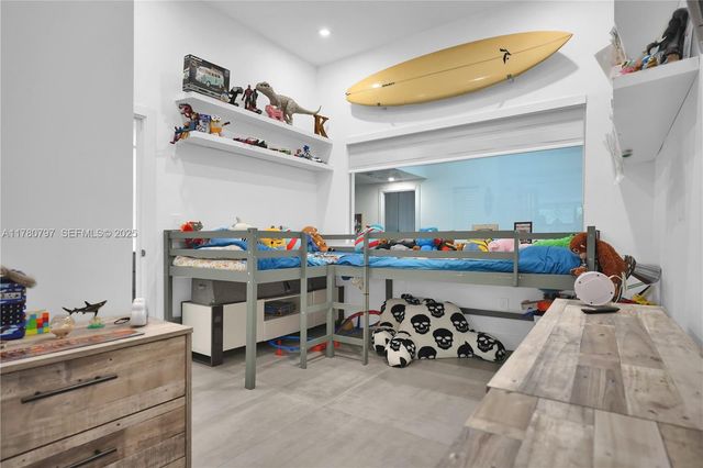 311 Poinciana Drive 801, Sunny Isles Beach, FL 33160