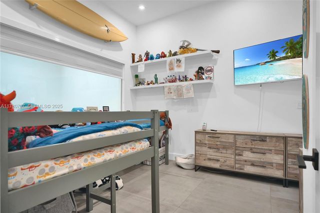 311 Poinciana Drive 801, Sunny Isles Beach, FL 33160