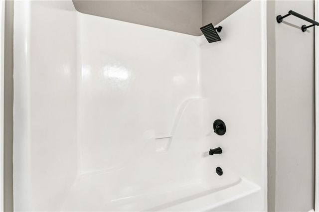 1605 Westwood Drive, Leavenworth, KS 66048