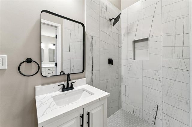 1605 Westwood Drive, Leavenworth, KS 66048