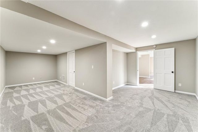 1605 Westwood Drive, Leavenworth, KS 66048