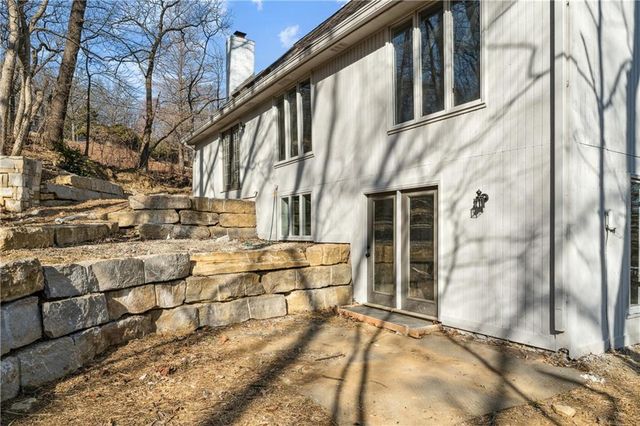 1605 Westwood Drive, Leavenworth, KS 66048