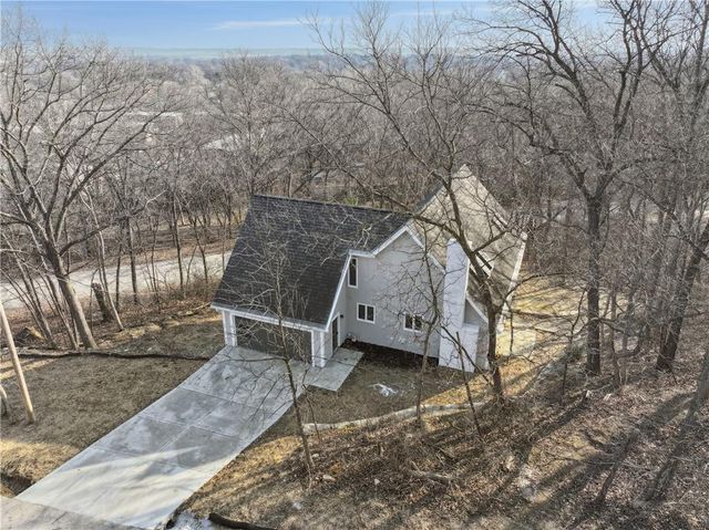 1605 Westwood Drive, Leavenworth, KS 66048