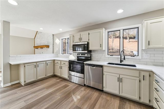 1605 Westwood Drive, Leavenworth, KS 66048