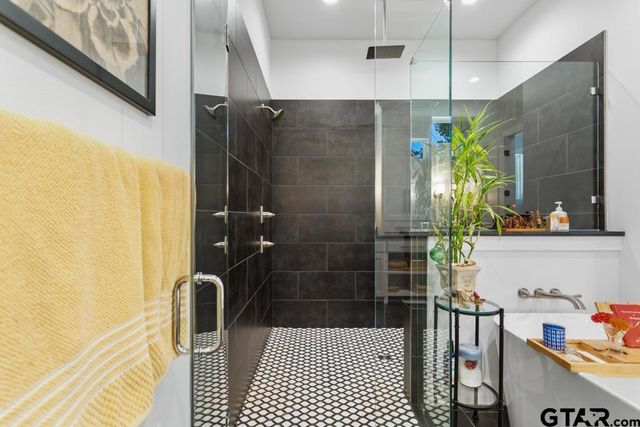 2926 Stewart Way, Tyler, TX 75709