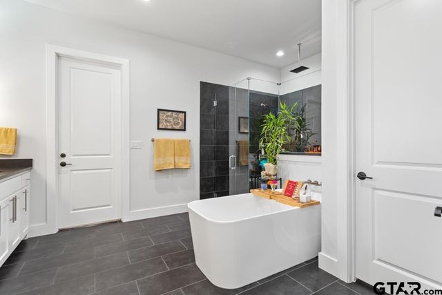 2926 Stewart Way, Tyler, TX 75709