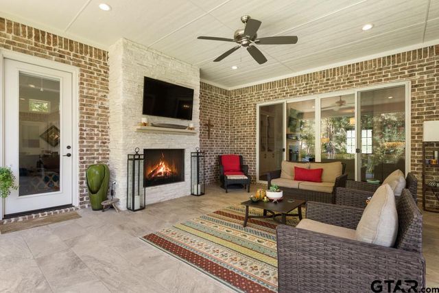 2926 Stewart Way, Tyler, TX 75709