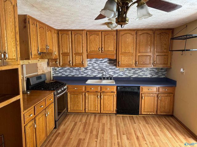 250 Nealhill Rd, Centre, AL 35960