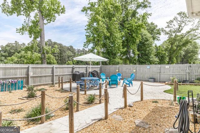 240 Flat Shoal Drive, Bonaire, GA 31005