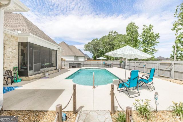 240 Flat Shoal Drive, Bonaire, GA 31005