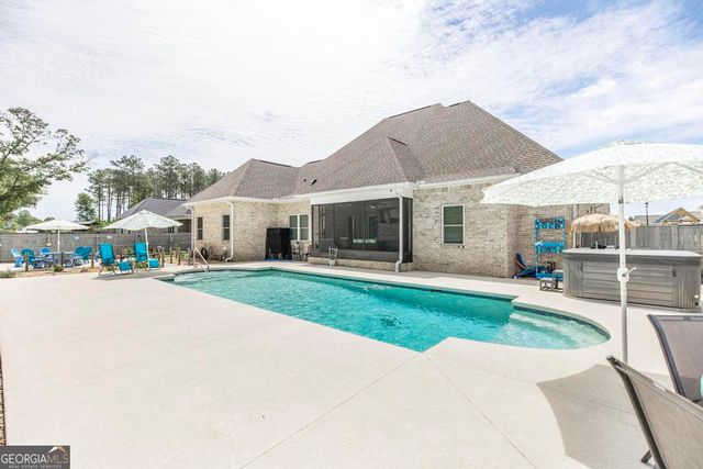 240 Flat Shoal Drive, Bonaire, GA 31005