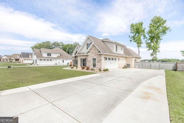 240 Flat Shoal Drive, Bonaire, GA 31005