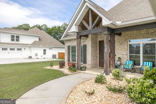 240 Flat Shoal Drive, Bonaire, GA 31005
