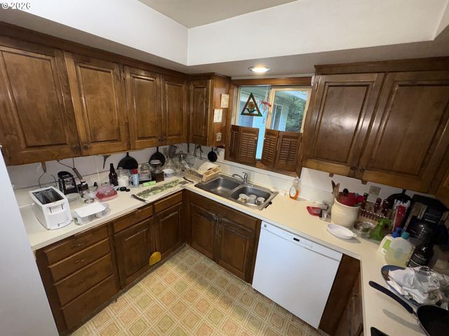 7112 Ne FAIRWAY Ave, Vancouver, WA 98662