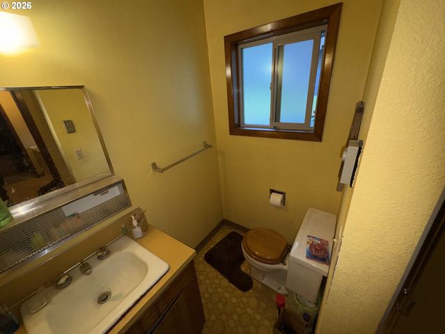 7112 Ne FAIRWAY Ave, Vancouver, WA 98662