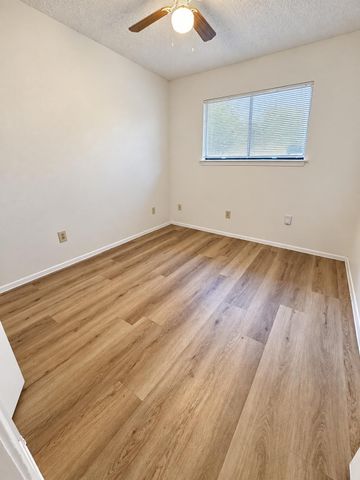 607 Rollingway DR A, Round Rock, TX 78681
