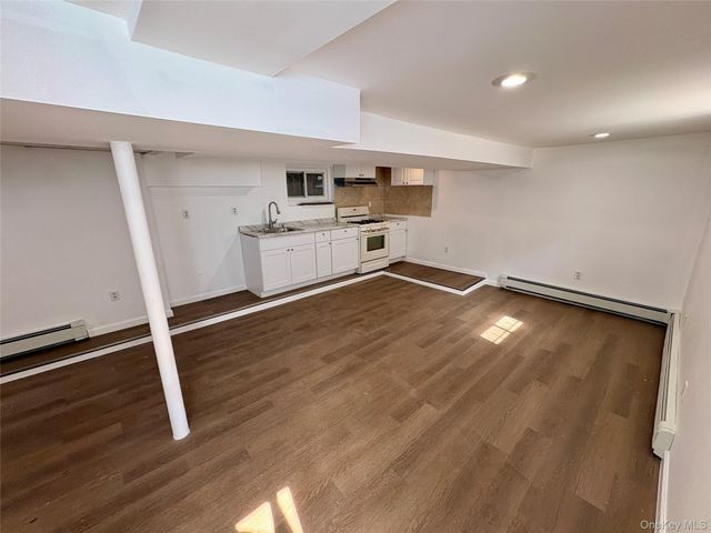 2910 Baisley Avenue, Bronx, NY 10461