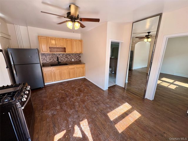 2910 Baisley Avenue, Bronx, NY 10461