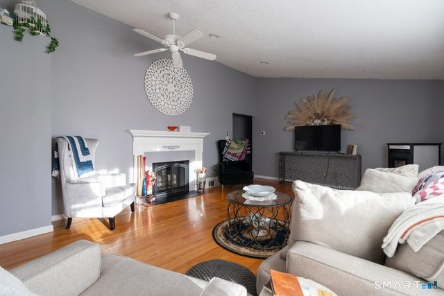 763 North Street, Suffield, CT 06078