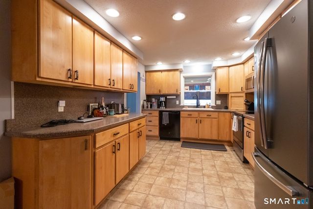 763 North Street, Suffield, CT 06078