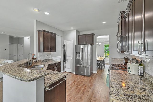 136 Carolina Wren Avenue, Moncks Corner, SC 29461