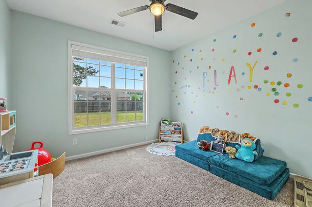 136 Carolina Wren Avenue, Moncks Corner, SC 29461