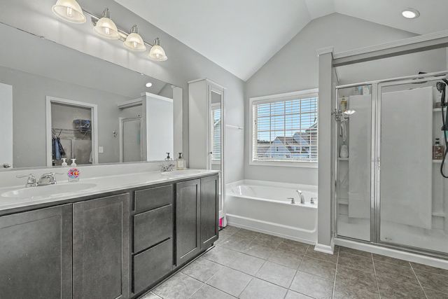 136 Carolina Wren Avenue, Moncks Corner, SC 29461