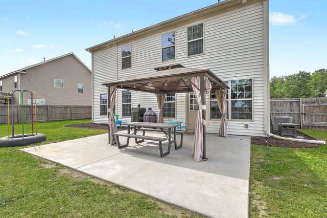 136 Carolina Wren Avenue, Moncks Corner, SC 29461