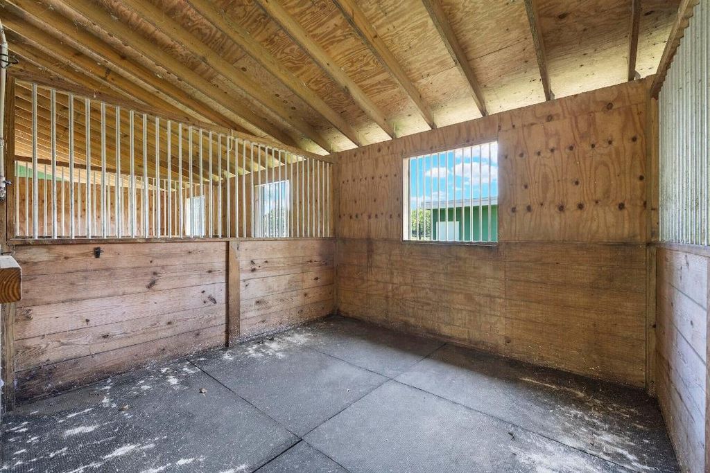 Image 6 of property listing at 16031 Rustic Road, Wellington, FL 33470