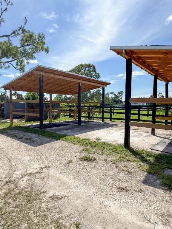 Image 7 of property listing at 16031 Rustic Road, Wellington, FL 33470