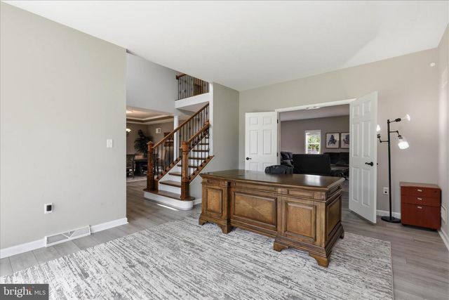 1730 CANDLE LN, York, PA 17404