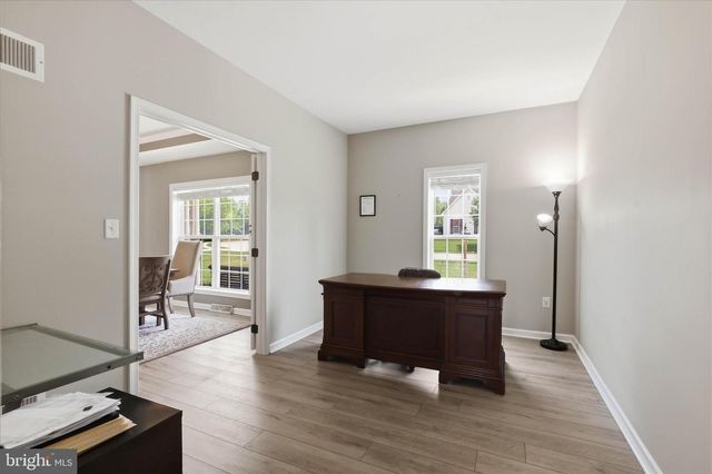 1730 CANDLE LN, York, PA 17404