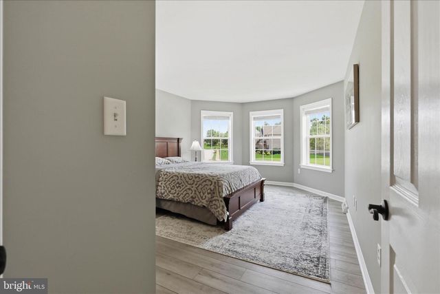 1730 CANDLE LN, York, PA 17404