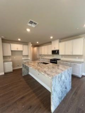 11509 Lagarto Way, Rancho Cordova, CA 95742
