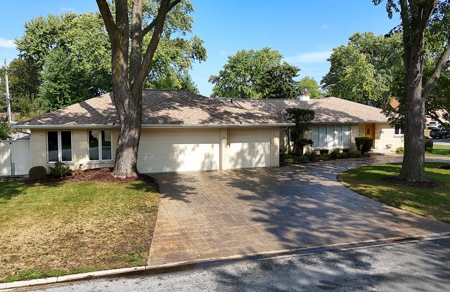 9542 Parkside Avenue, Oak Lawn, IL 60453