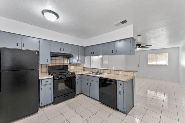 11103 RENEL DR B, Austin, TX 78758