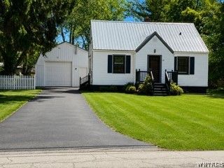 139 Allendale Road, West Seneca, NY 14224