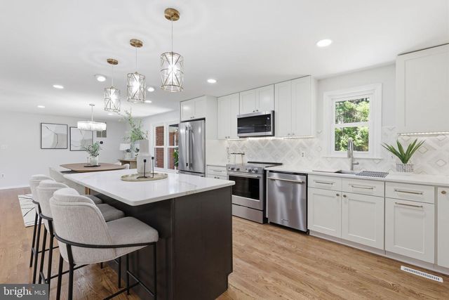 1411 BRIGHTON DAM RD, Brookeville, MD 20833