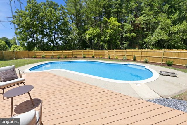 1411 BRIGHTON DAM RD, Brookeville, MD 20833